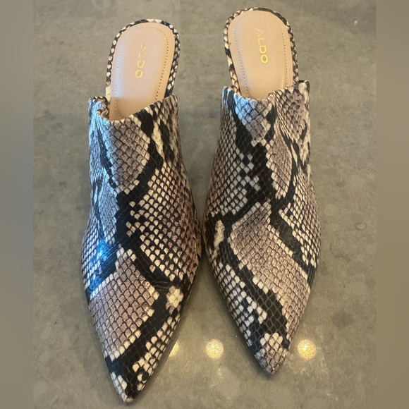 Size 11 Aldo Leather Python Snake Print Stiletto open back shoes - Picture 2 of 4